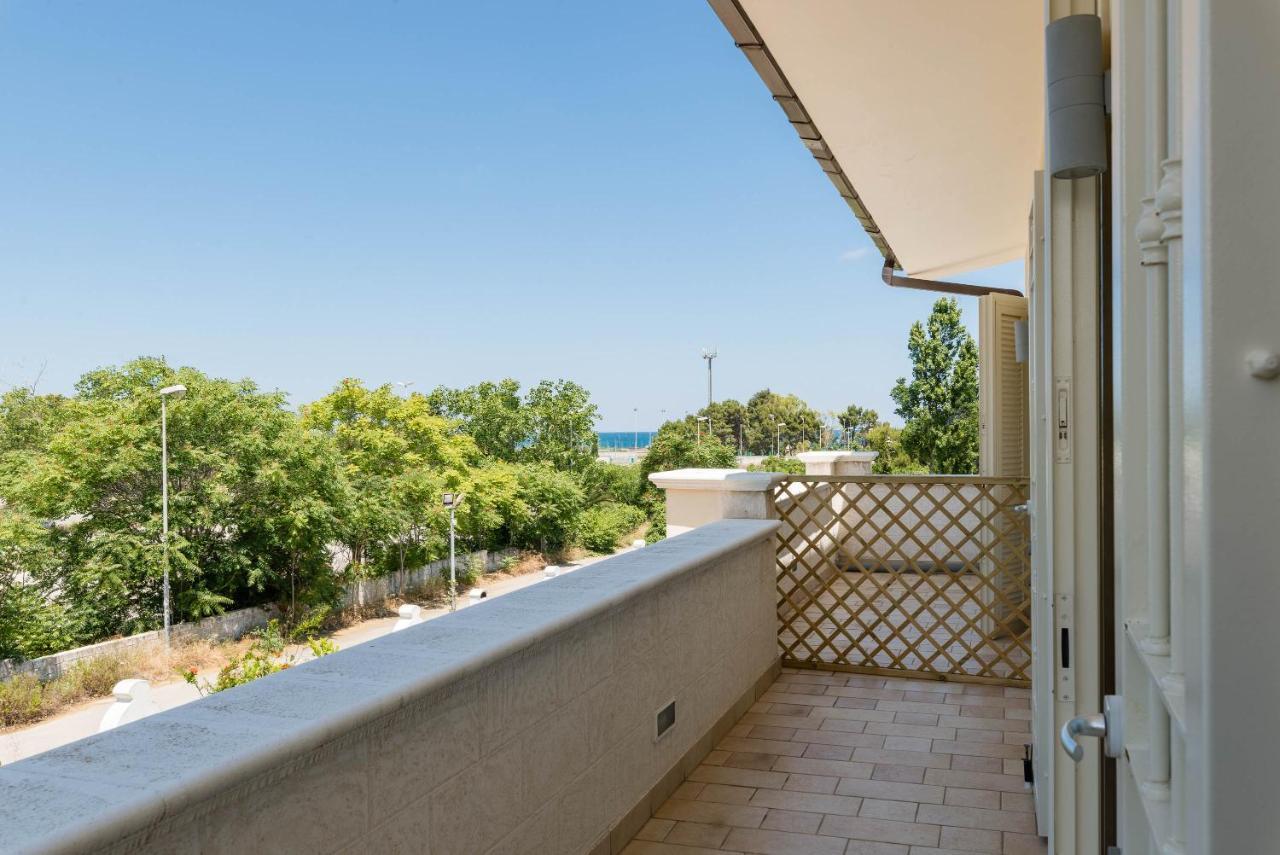 Casa Agapantus Con Piscina Da Giugno Lejlighed Bari Eksteriør billede