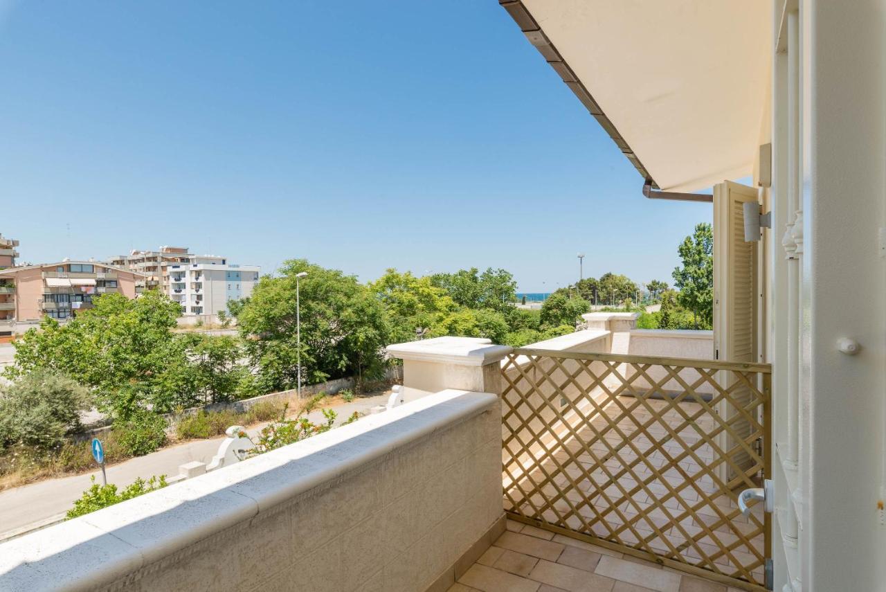 Casa Agapantus Con Piscina Da Giugno Lejlighed Bari Eksteriør billede
